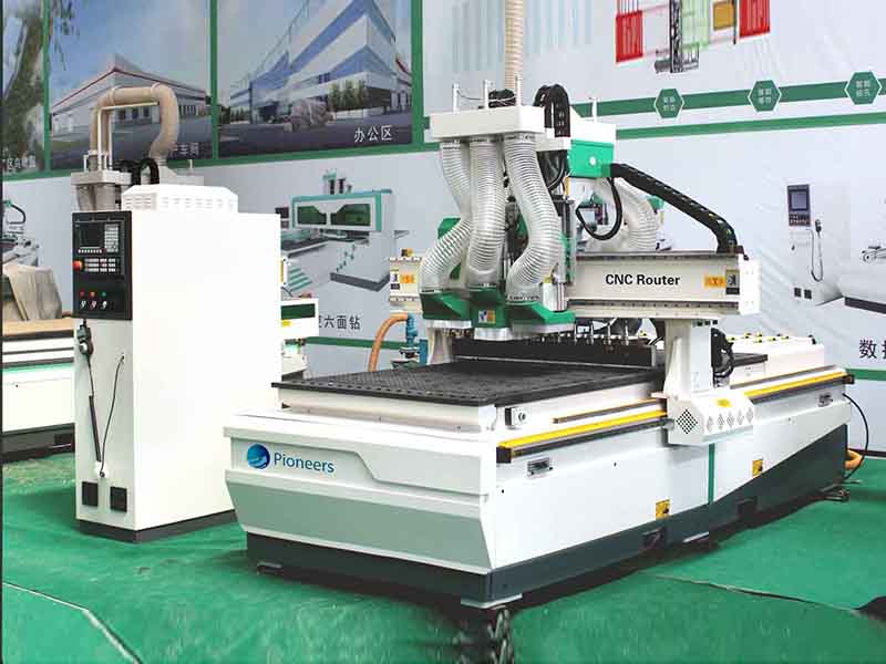 Factory hot sale Automatic CNC machining center with saw blade lamello - 