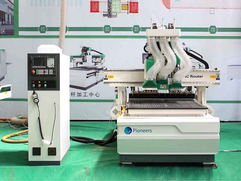 Hot sale lamello cnc router with ATC and saw wooden furniture factory 1325 1530 2040 - 